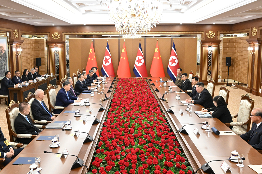 周一下午,中国和朝鲜的代表举行双边会谈。(图取自新华社) 周一下午,中国和朝鲜的代表举行双边会谈。(图取自新华社)