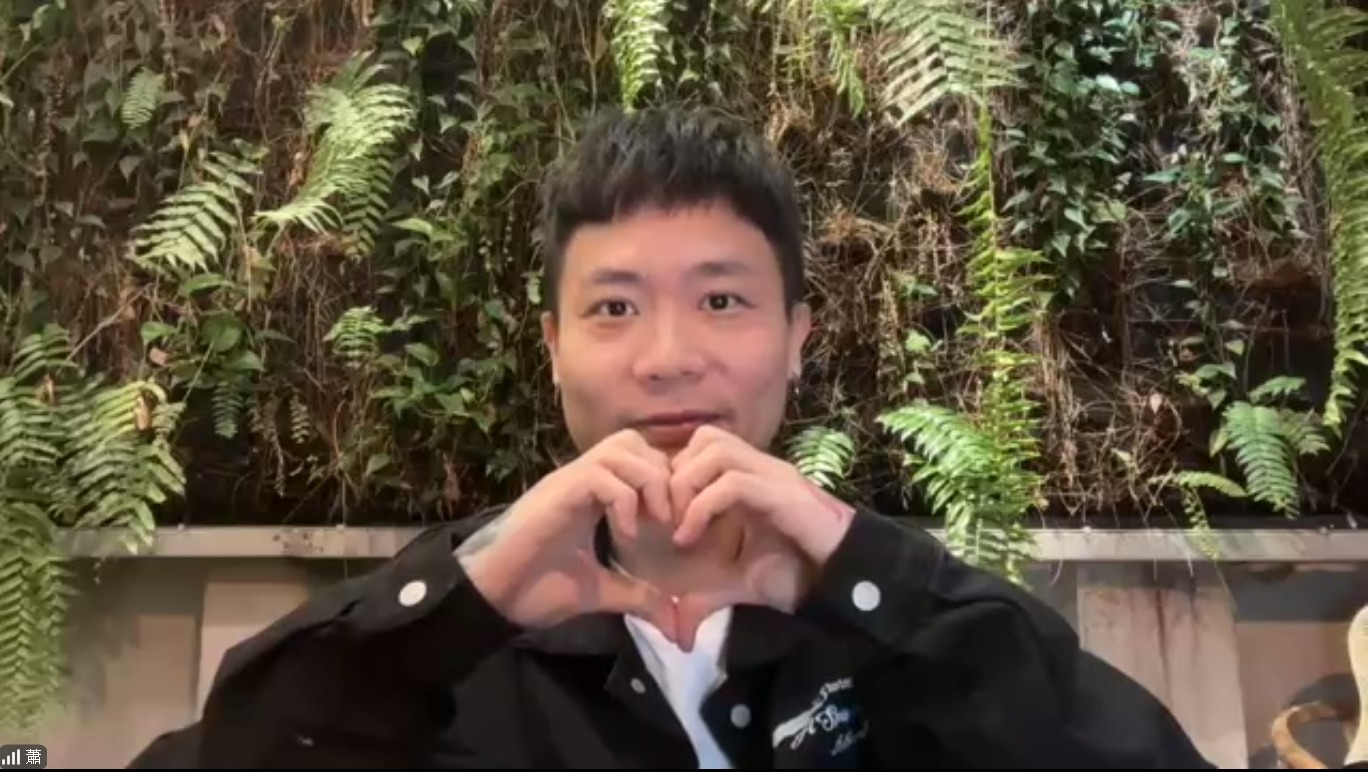 被问及最期待与马来西亚歌迷大合唱的歌曲时，萧秉治笑言，除了经典《我还是爱著你》外，他更期待《毒药》能在现场掀起全场大合唱。