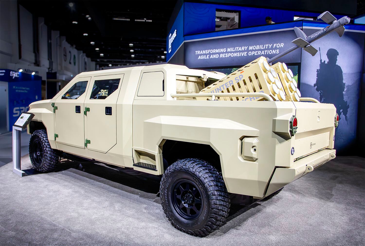 这家汽车制造商近10年前成立通用汽车国防(GM Defense)子公司,正式重返国防事业。(图取自通用汽车国防官网) 这家汽车制造商近10年前成立通用汽车国防(GM Defense)子公司,正式重返国防事业。(图取自通用汽车国防官网)