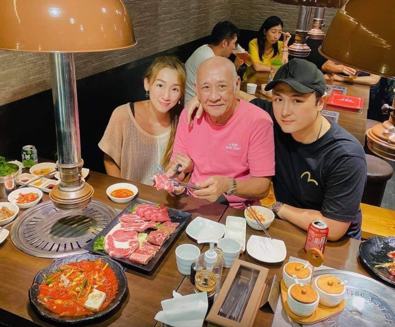 李家鼎目前由李泳豪夫妇照顾。