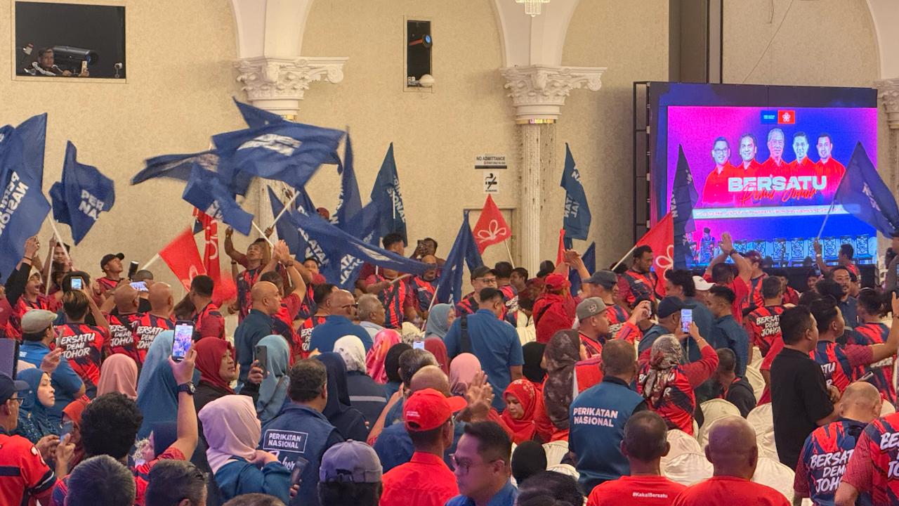 土团党于6月21日在峇吉里启动柔佛州选竞选机制。
