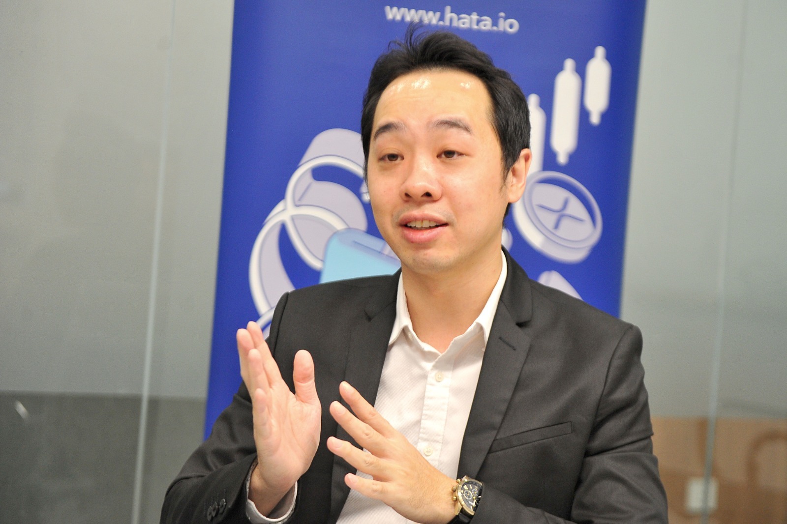 大马合规数码资产交易所Hata首席执行员刘德权直言,区块链就像AI一样,很多人知道它很红,但其实不了解它真正的功能。(摄影:连国强) 大马合规数码资产交易所Hata首席执行员刘德权直言,区块链就像AI一样,很多人知道它很红,但其实不了解它真正的功能。(摄影:连国强)